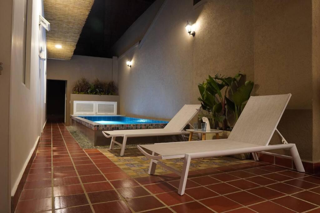 Nueva En San Antonio Cali, La Casa De Tona Villa Luaran gambar