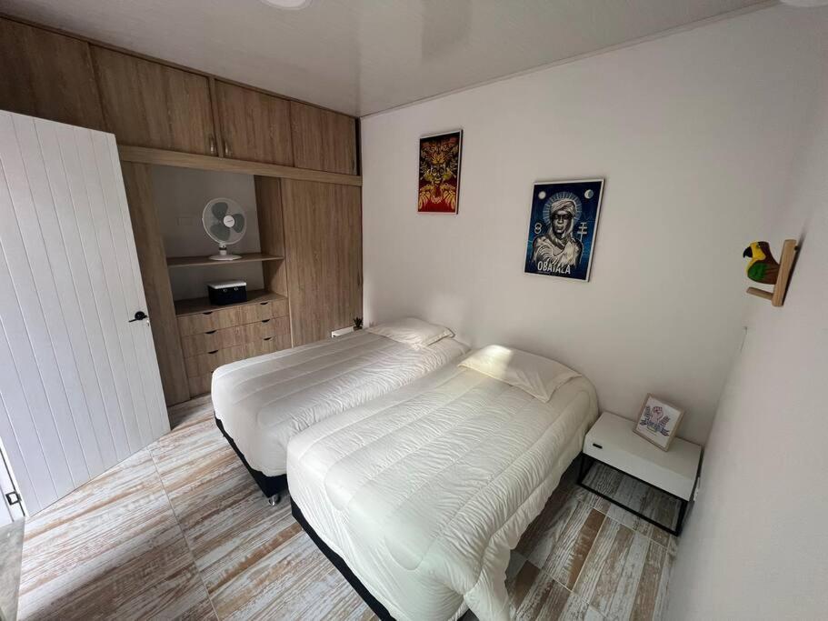 Nueva En San Antonio Cali, La Casa De Tona Villa Luaran gambar