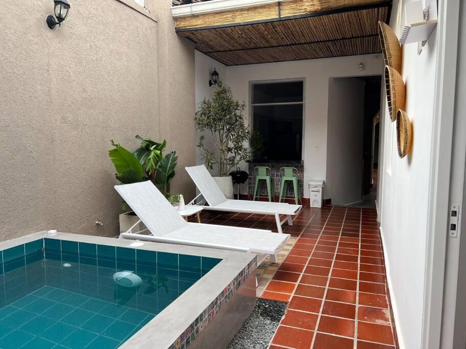 Nueva En San Antonio Cali, La Casa De Tona Villa Luaran gambar